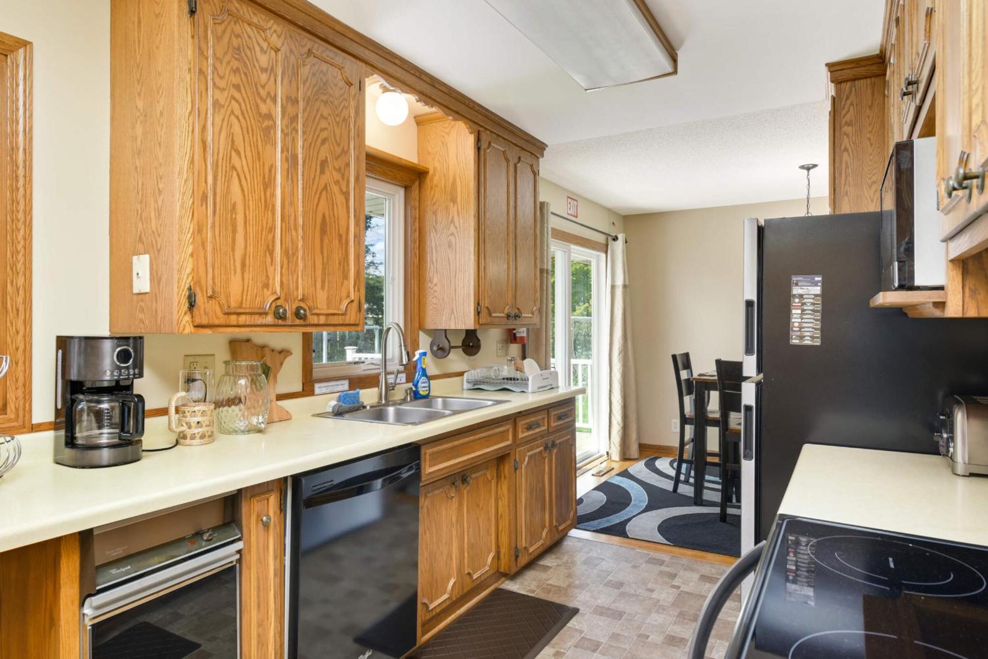 Cottage Grove Haven, Spacious 4-Bed, 3 Baths Retreat Exterior foto