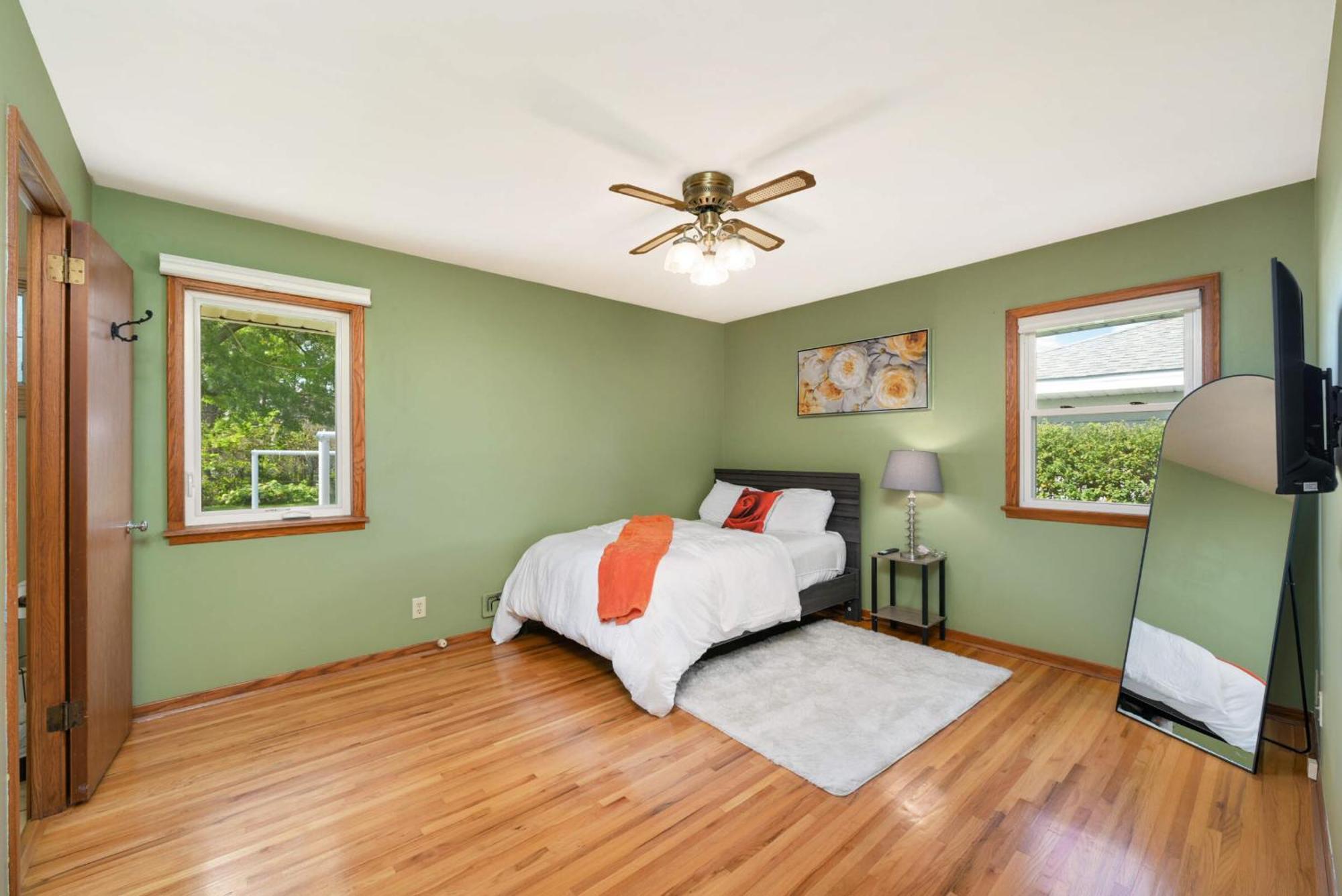 Cottage Grove Haven, Spacious 4-Bed, 3 Baths Retreat Exterior foto