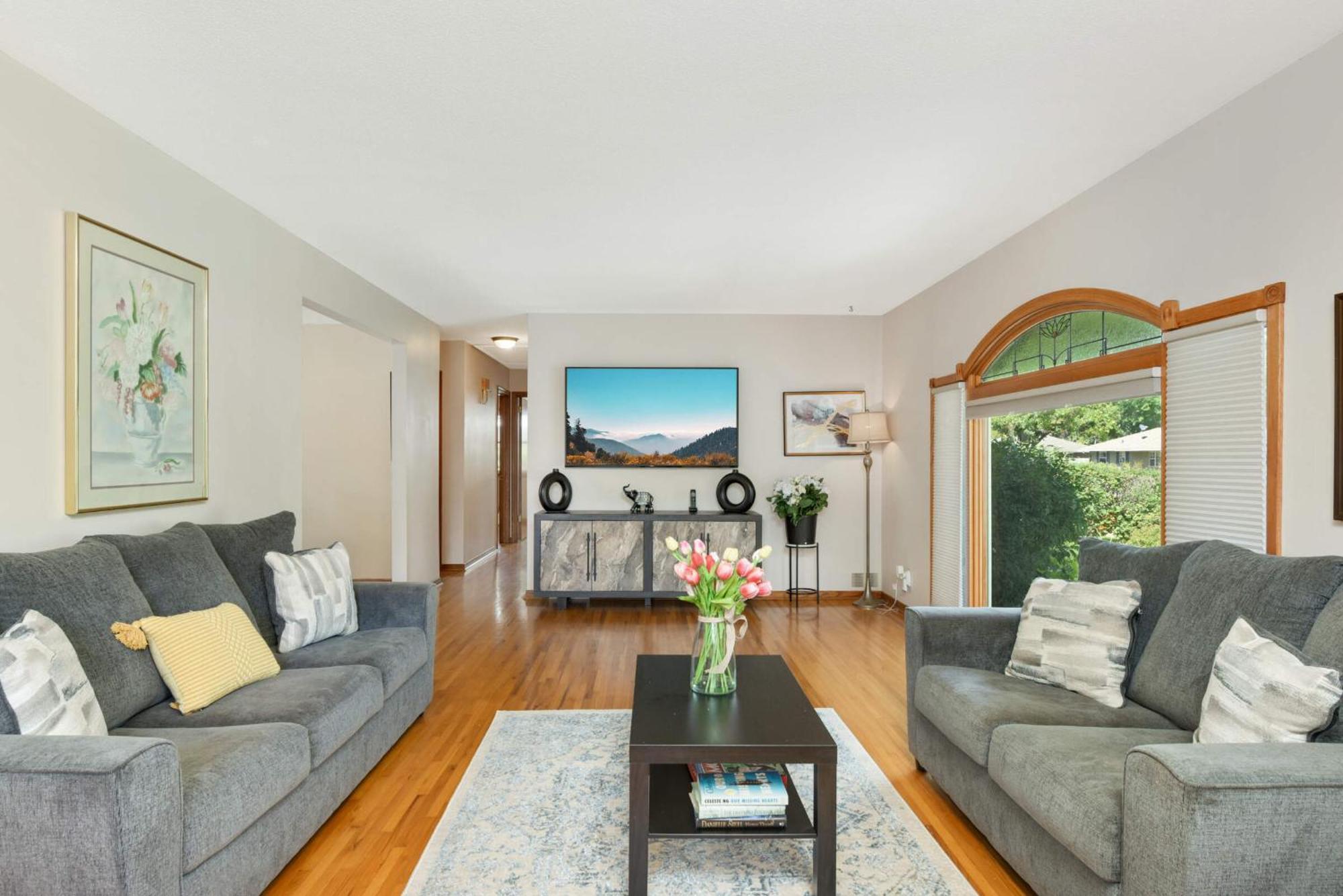 Cottage Grove Haven, Spacious 4-Bed, 3 Baths Retreat Exterior foto